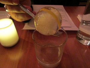 Kakoli Drink With Ice Globe